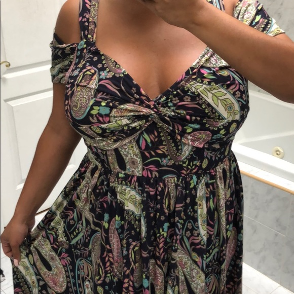 LAST 1! NAVY PAISLEY SWEET HEART CUT DRESS - Picture 5 of 7